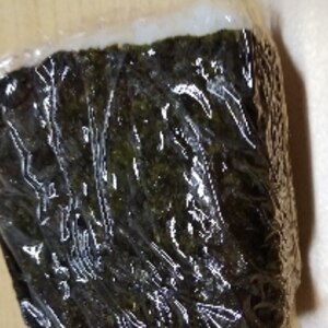 塩昆布のゴマおにぎり